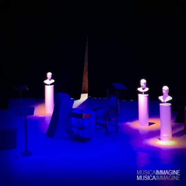 Teatro Torlonia, Scena 1